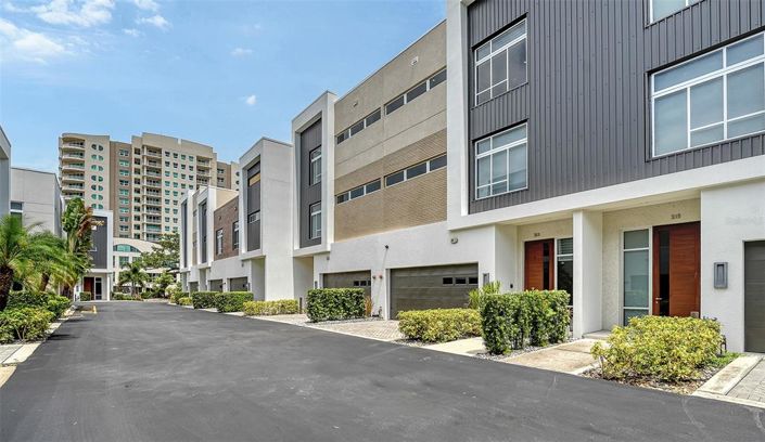 Image No.43-3 Bed Property for sale