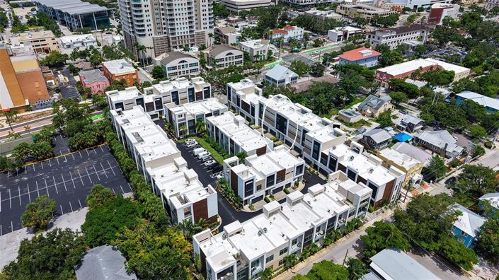 Image No.47-3 Bed Property for sale