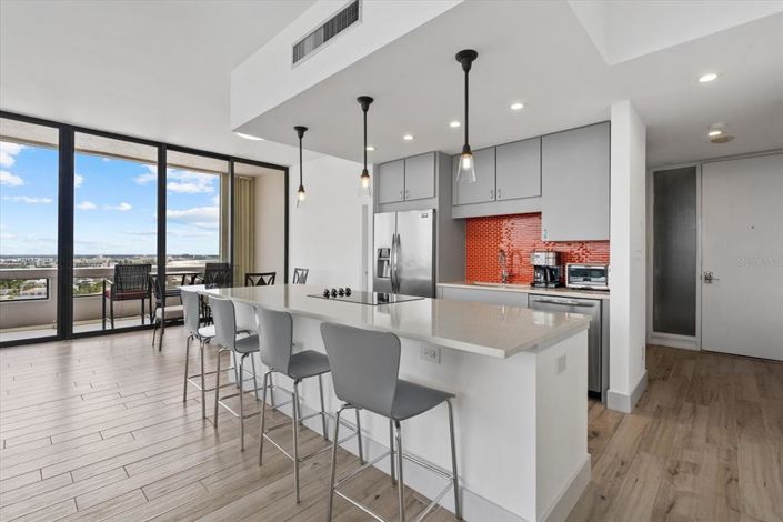 Image No.13-2 Bed Property for sale