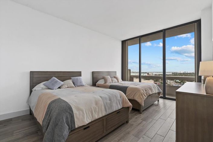 Image No.16-2 Bed Property for sale