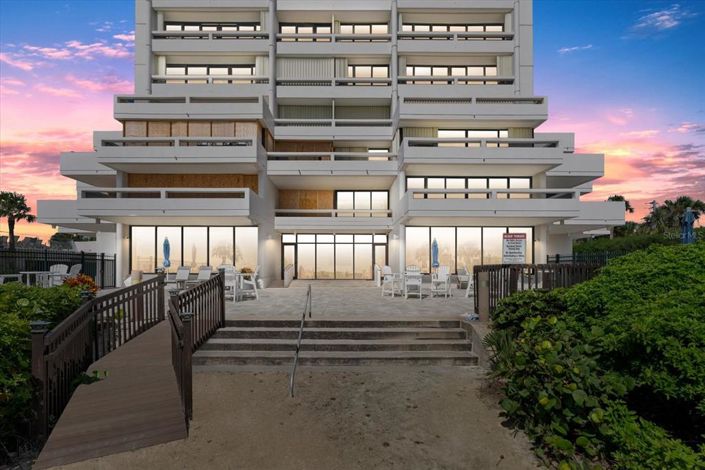 Image No.34-2 Bed Property for sale