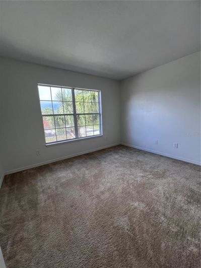 Image No.10-6 Bed Property for sale