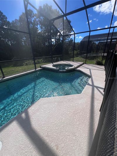 Image No.13-6 Bed Property for sale