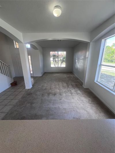 Image No.5-6 Bed Property for sale