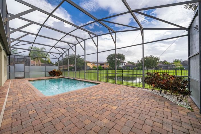 Image No.43-4 Bed Property for sale