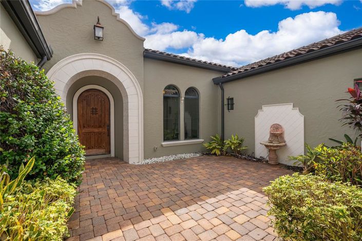 Image No.5-4 Bed Property for sale