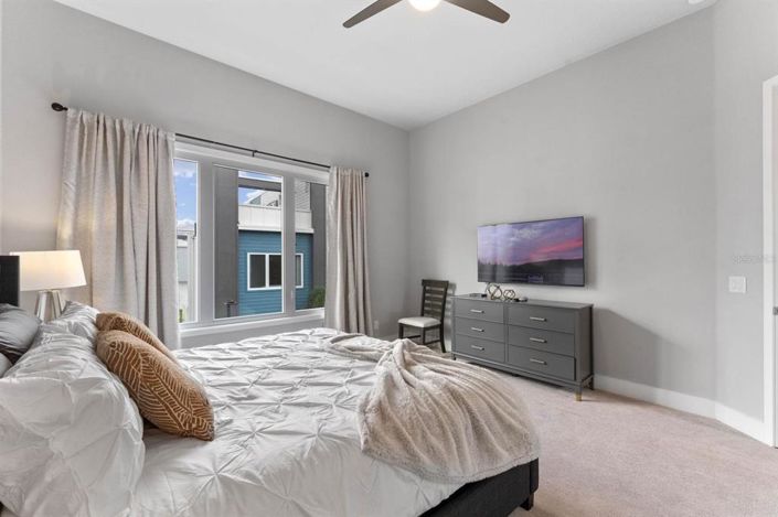 Image No.10-5 Bed Property for sale