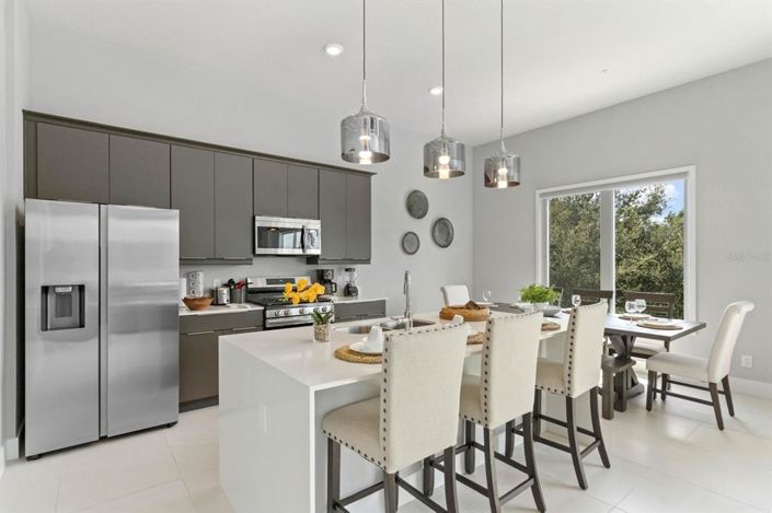 Image No.16-5 Bed Property for sale