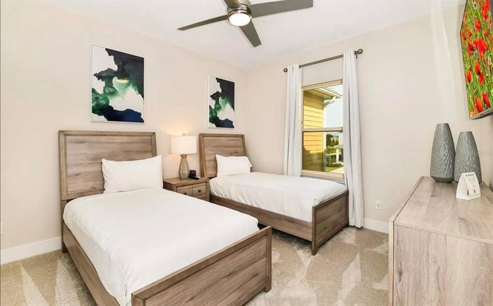 Image No.8-3 Bed Townhouse for sale