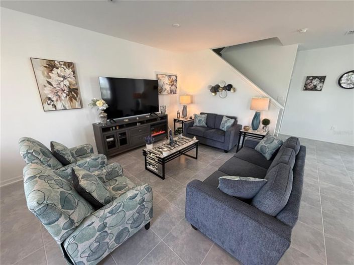 Image No.8-3 Bed Townhouse for sale