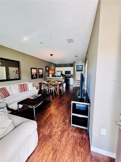 Image No.2-3 Bed Townhouse for sale