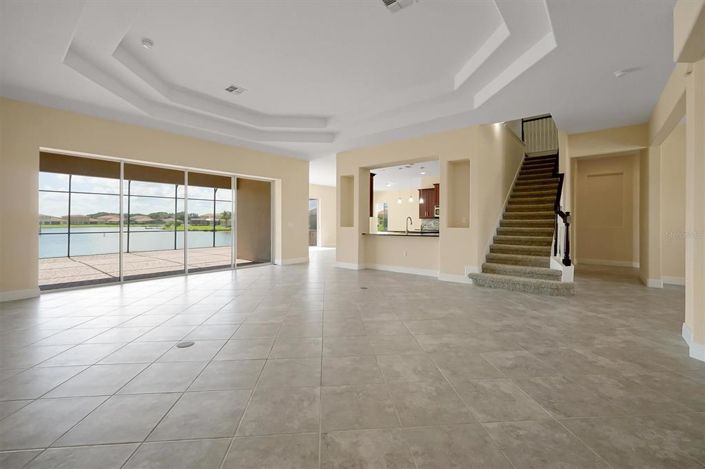 Image No.11-5 Bed Property for sale