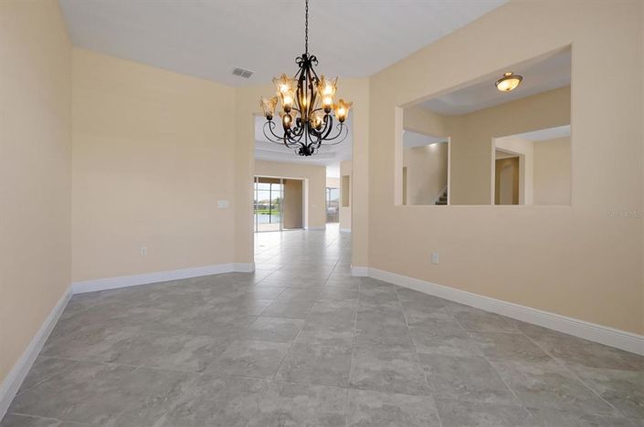 Image No.13-5 Bed Property for sale