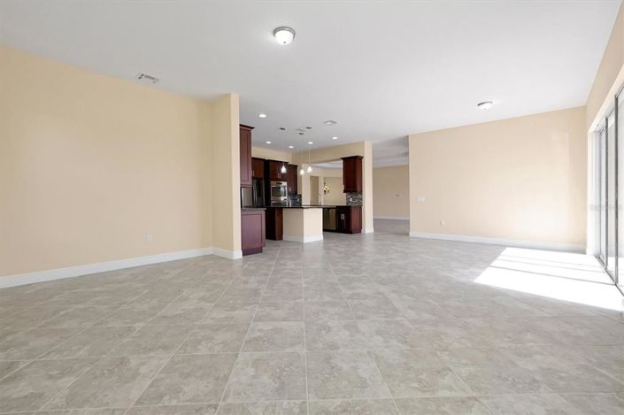 Image No.21-5 Bed Property for sale