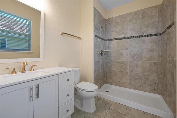 Image No.39-5 Bed Property for sale