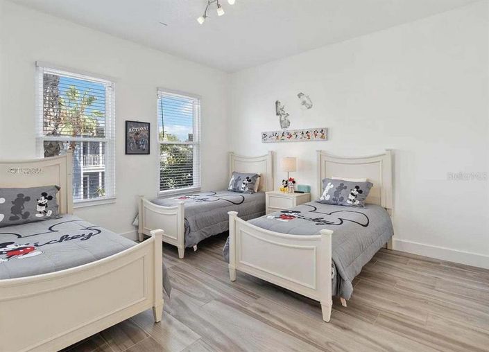 Image No.13-4 Bed Property for sale