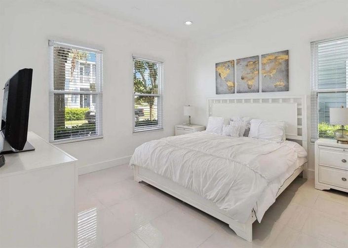 Image No.16-4 Bed Property for sale