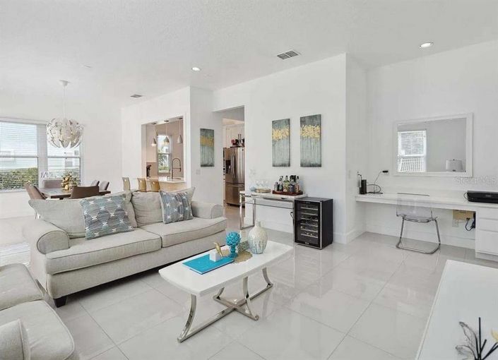 Image No.3-4 Bed Property for sale