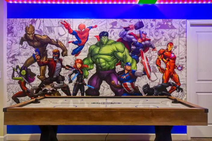 Image No.24-8 Bed Property for sale