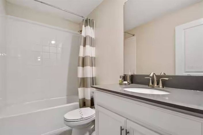 Image No.35-8 Bed Property for sale