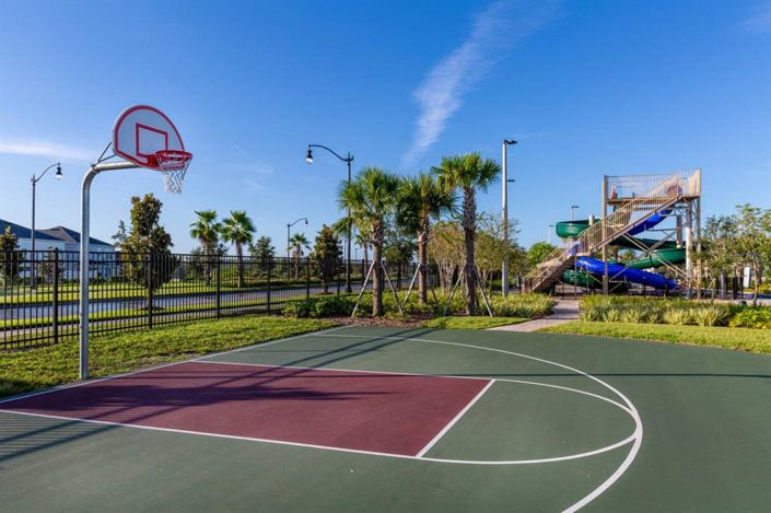 Image No.58-8 Bed Property for sale