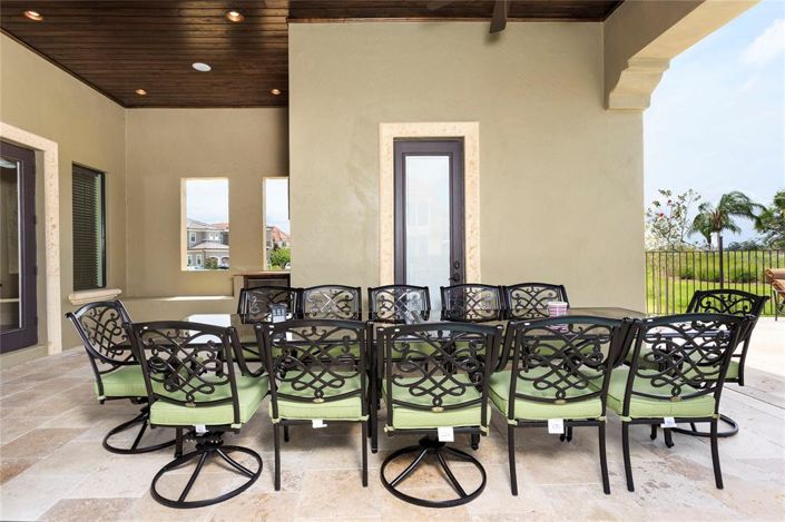 Image No.22-12 Bed Property for sale