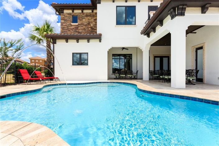 Image No.26-12 Bed Property for sale