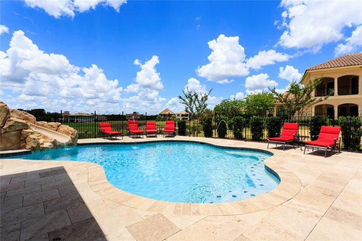 Image No.27-12 Bed Property for sale