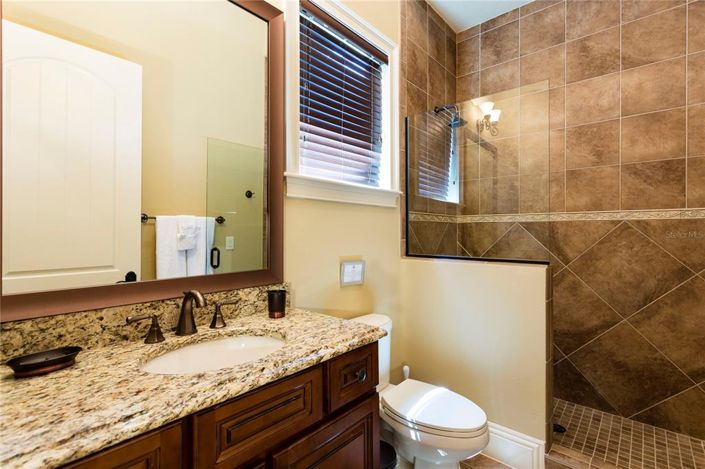 Image No.51-12 Bed Property for sale