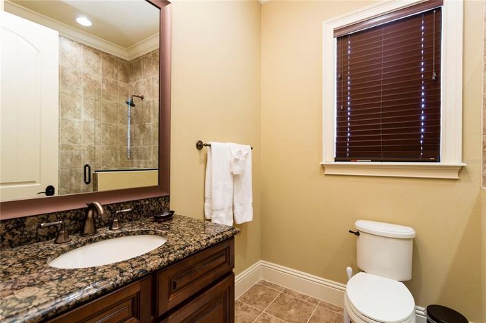 Image No.52-12 Bed Property for sale