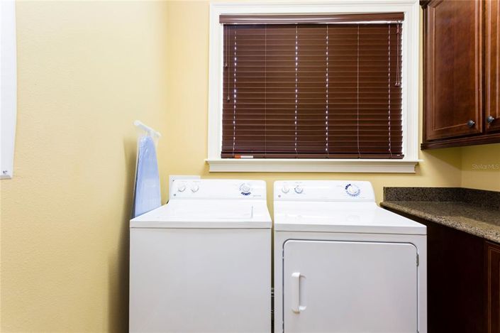 Image No.55-12 Bed Property for sale