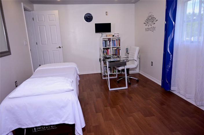 Image No.15-5 Bed Property for sale