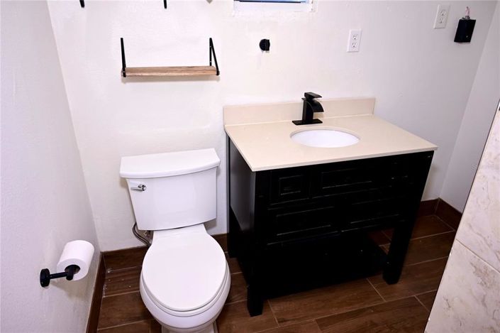 Image No.26-5 Bed Property for sale