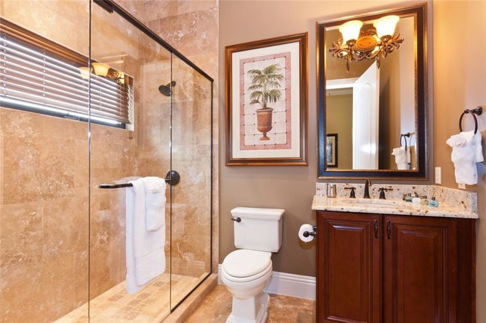 Image No.44-8 Bed Property for sale