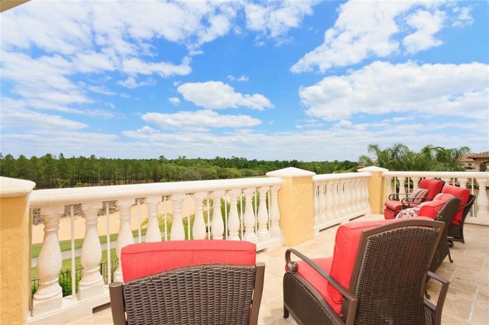 Image No.48-8 Bed Property for sale