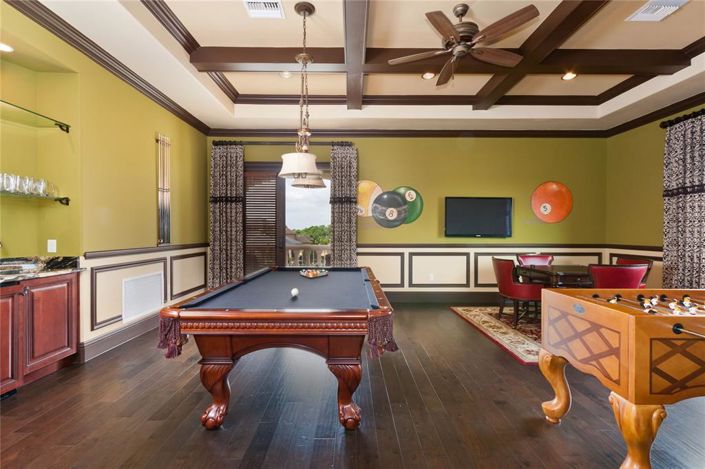 Image No.6-8 Bed Property for sale