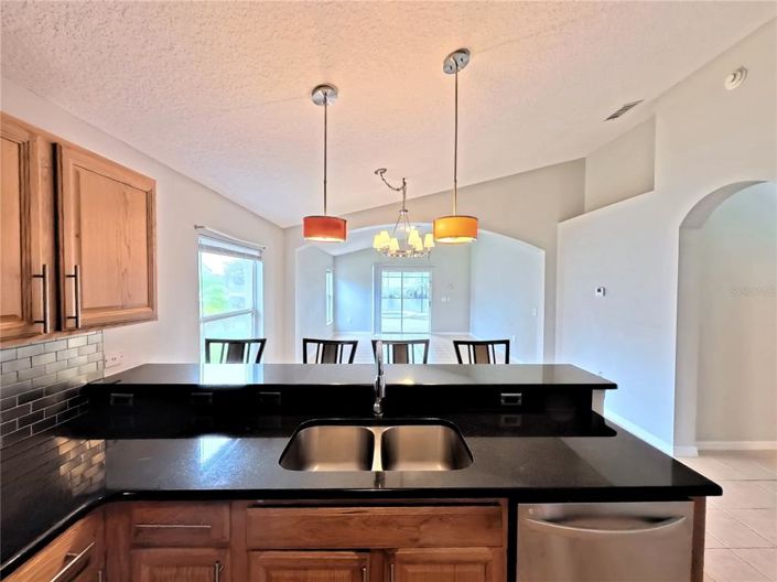 Image No.14-4 Bed Property for sale