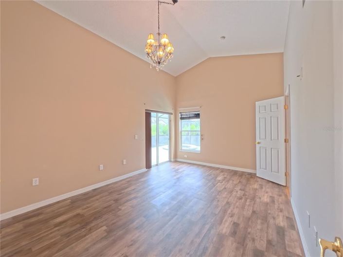 Image No.17-4 Bed Property for sale