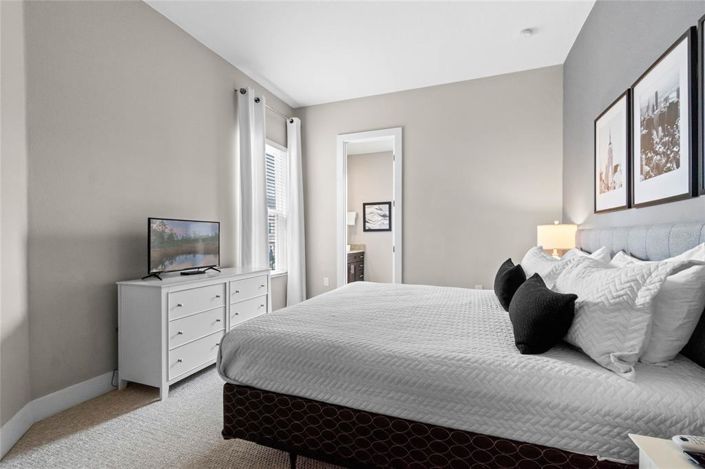 Image No.25-4 Bed Townhouse for sale