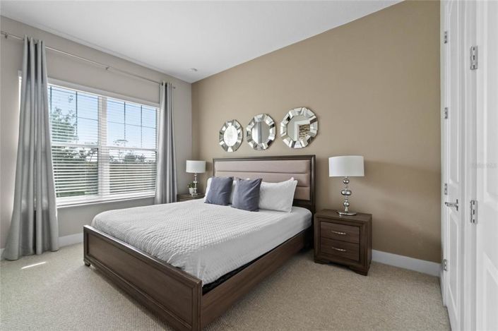 Image No.29-4 Bed Townhouse for sale