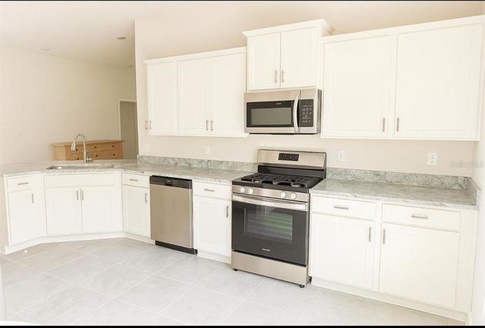 Image No.6-4 Bed Property for sale