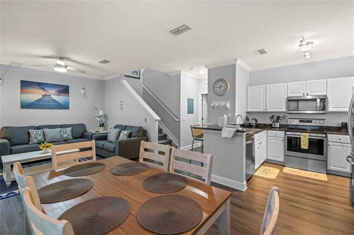 Image No.5-4 Bed Townhouse for sale