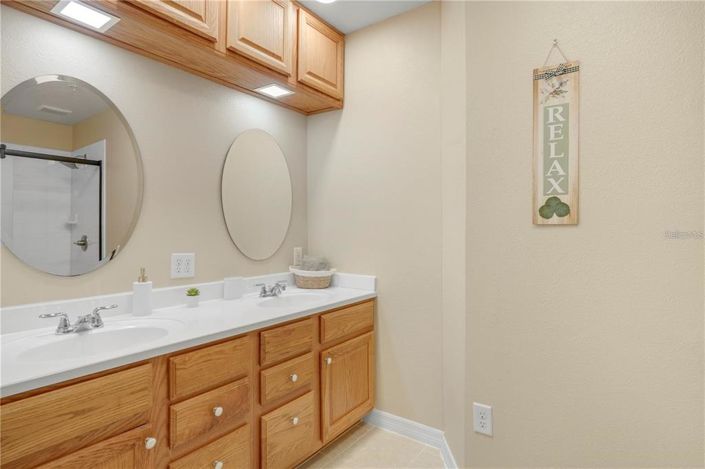 Image No.16-3 Bed Townhouse for sale