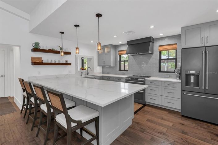 Image No.13-4 Bed Property for sale