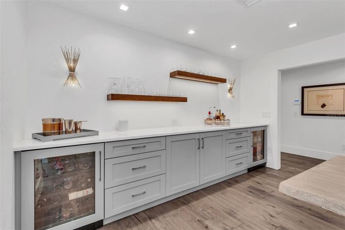 Image No.19-4 Bed Property for sale