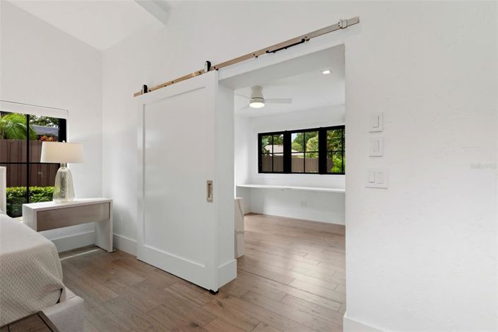 Image No.27-4 Bed Property for sale