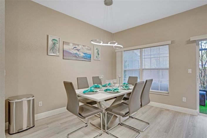 Image No.11-4 Bed Townhouse for sale