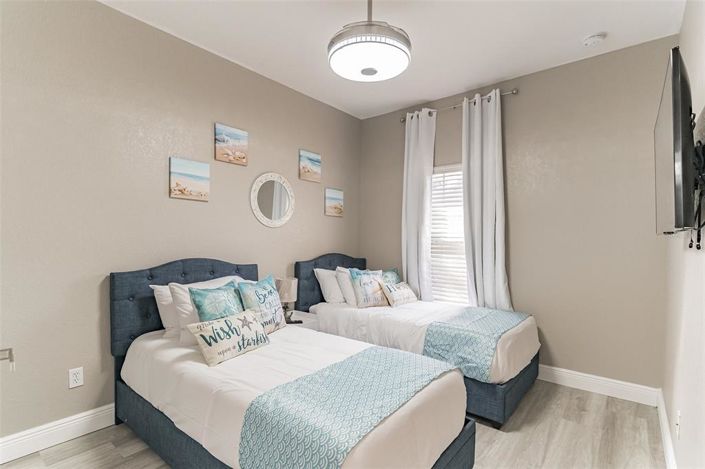 Image No.19-4 Bed Townhouse for sale