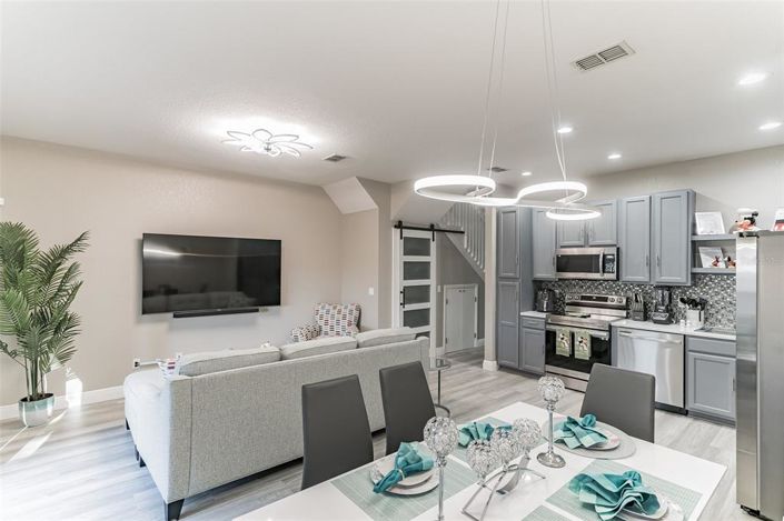 Image No.3-4 Bed Townhouse for sale