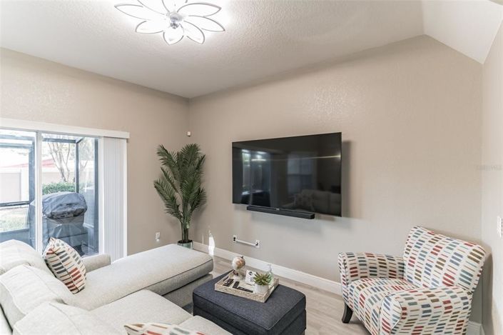 Image No.8-4 Bed Townhouse for sale